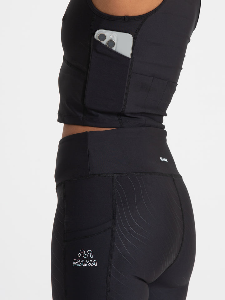 WOMEN'S PERFORMANCE CROP VEST