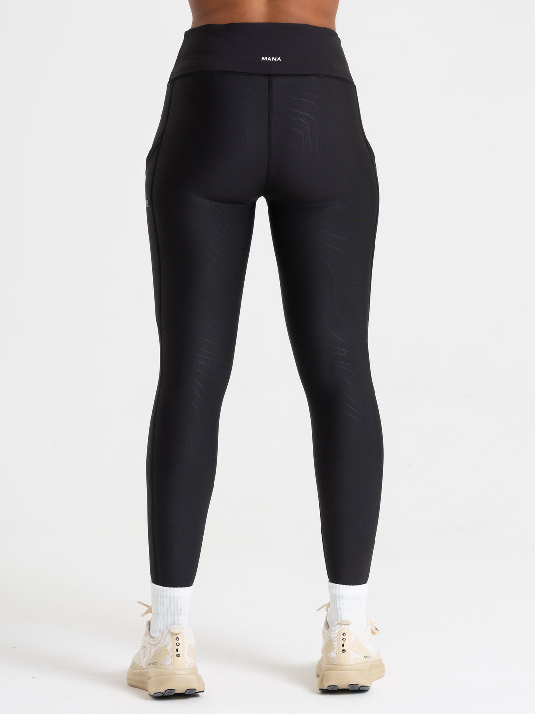 WOMEN'S PERFORMANCE TIGHTS
