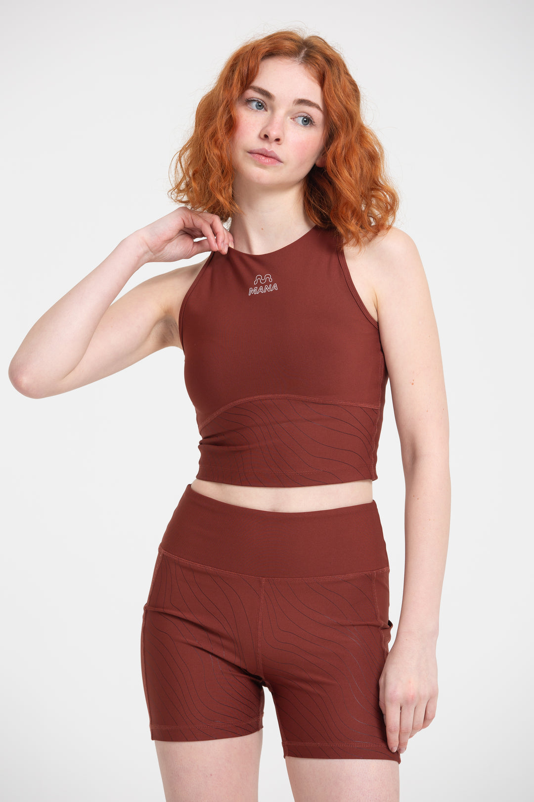 WOMEN'S PERFORMANCE CROP VEST TRACK RED